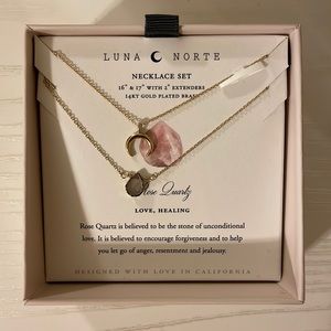 Luna Norte Gold Necklace Set